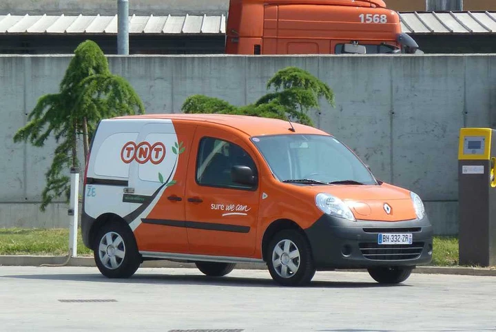 Renault Kangoo ZE: primi esemplari consegnati a TNT