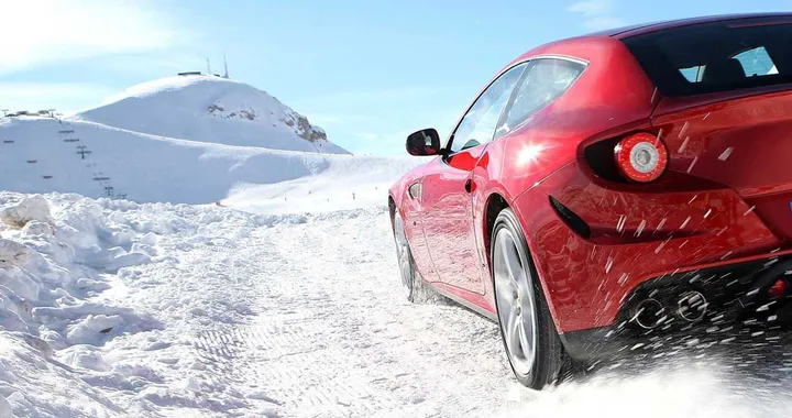 Ferrari FF: sulla neve con Markku Alen