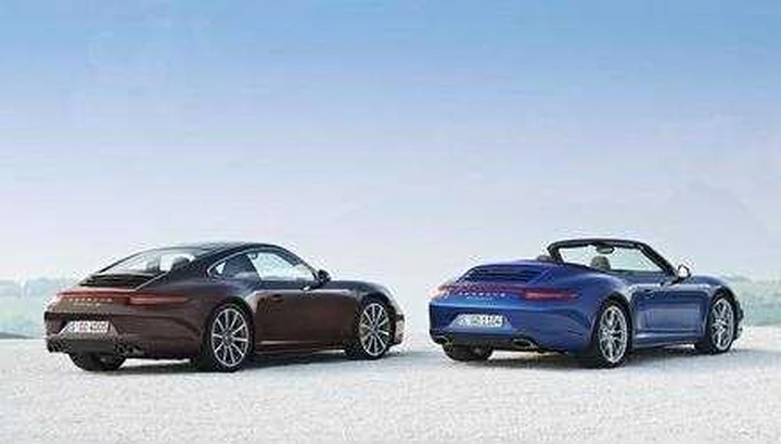 Porsche 911 Carrera 4 e Carrera 4S al Salone di Parigi