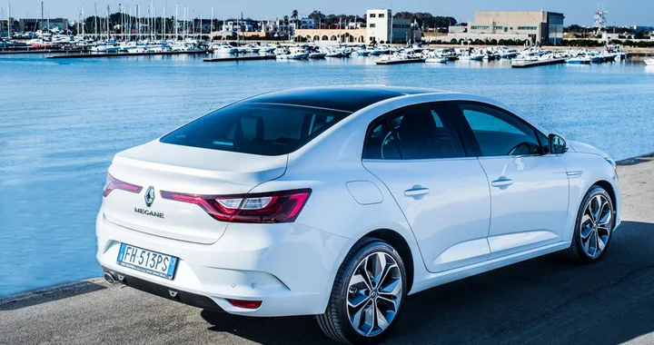 Renault Megane Grand Coupé, primo contatto