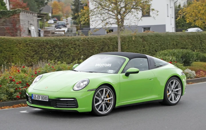Porsche 911 Targa, spiata durante i test
