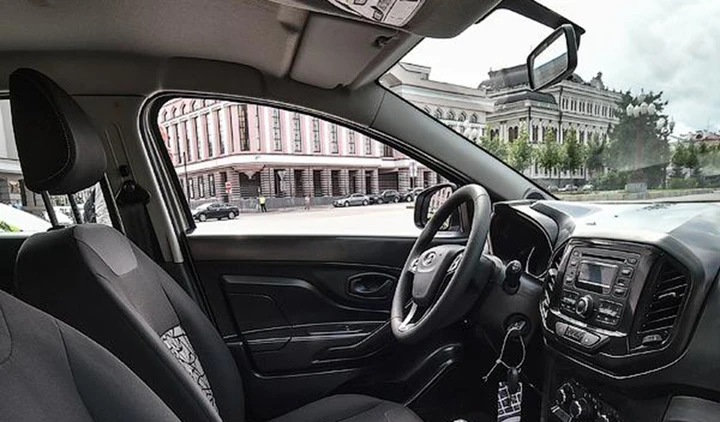 Lada XRAY: pubblicata la prima immagine degli interni