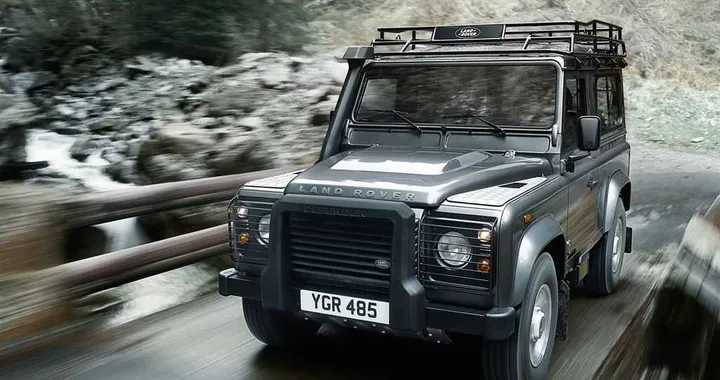 Land Rover Defender: adesso è Euro 5