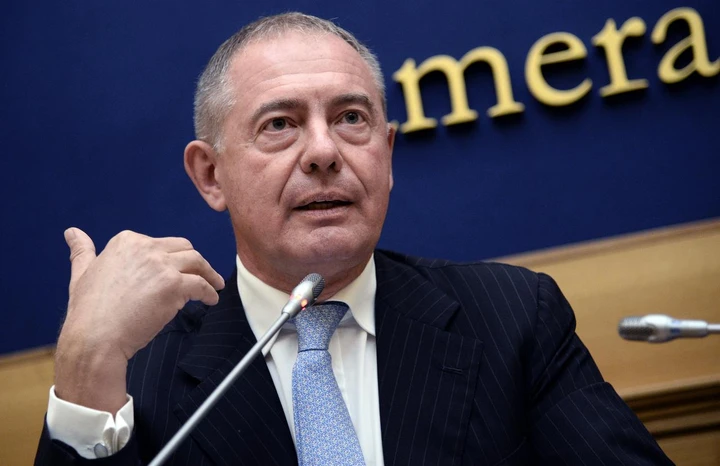 Adolfo Urso: ‘Nelle prossime settimane faremo un accordo con Stellantis’