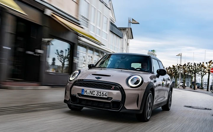 Mini 5 porte: operazione restyling