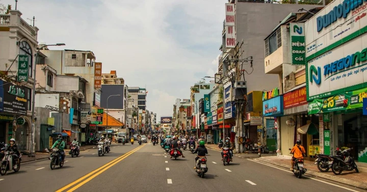 Stop alle moto a benzina dal 2026, rivoluzione in Vietnam