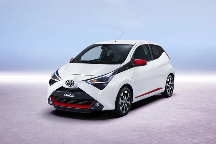 Nuova Toyota Aygo restyling: foto ufficiali