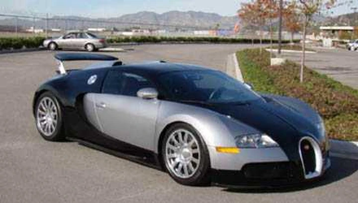 Bugatti Veyron a prezzi da saldo