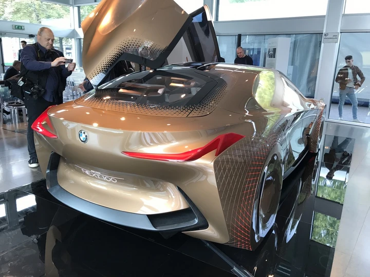 BMW, a BergamoScienza arriva la concept Vision Next 100