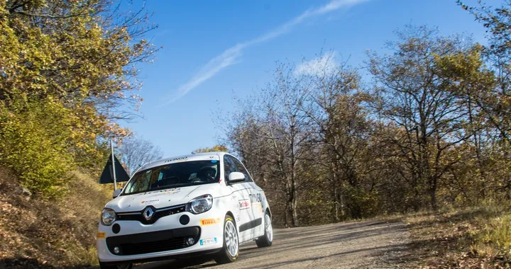 Renault Twingo R1: dalla città ai percorsi da rally
