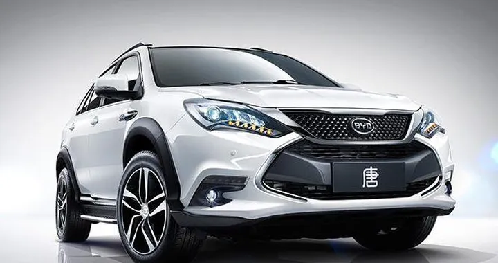 Byd Tang, il Suv cinese ibrido da 505 CV