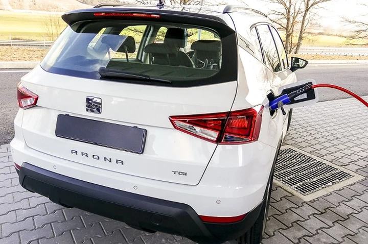 Metano auto: via libera al rifornimento self service