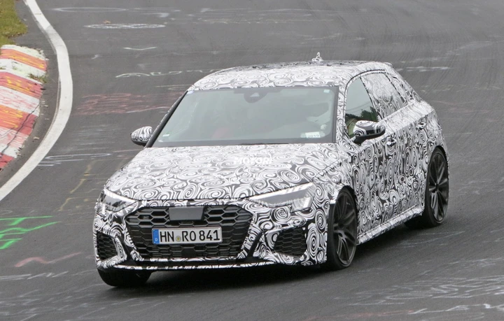 Audi RS3 2020: le foto spia