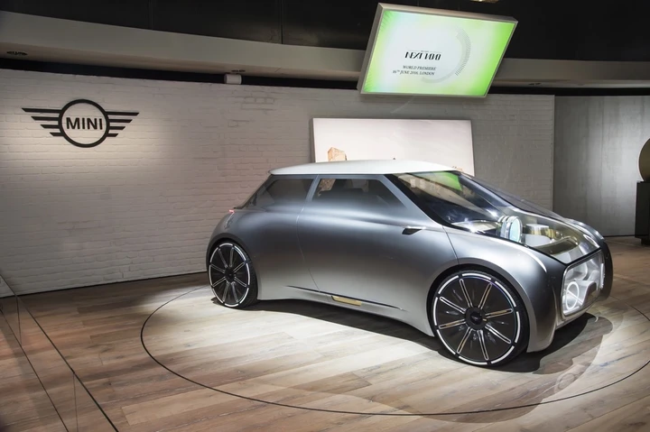 Mini Vision Next 100, concept in onore di BMW