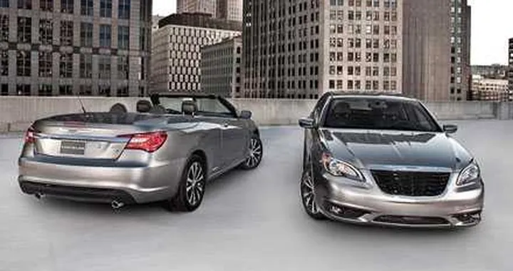 Chrysler 200: in arrivo il cambio a doppia frizione