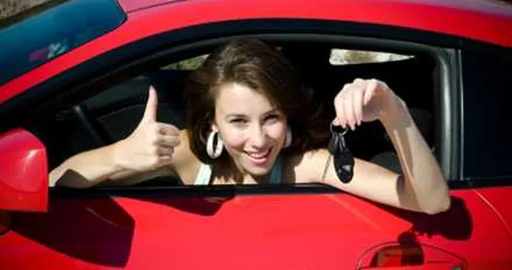 Donne al volante: «Noi guidiamo meglio»