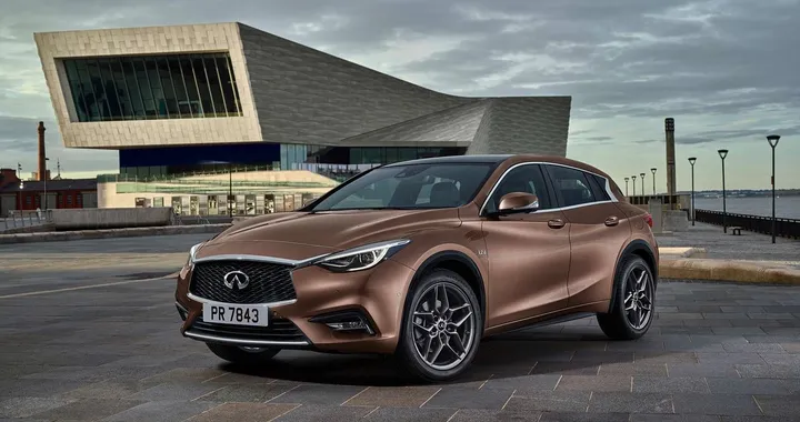 Infiniti Q30 e Q30X 2018: debuttano i nuovi allestimenti