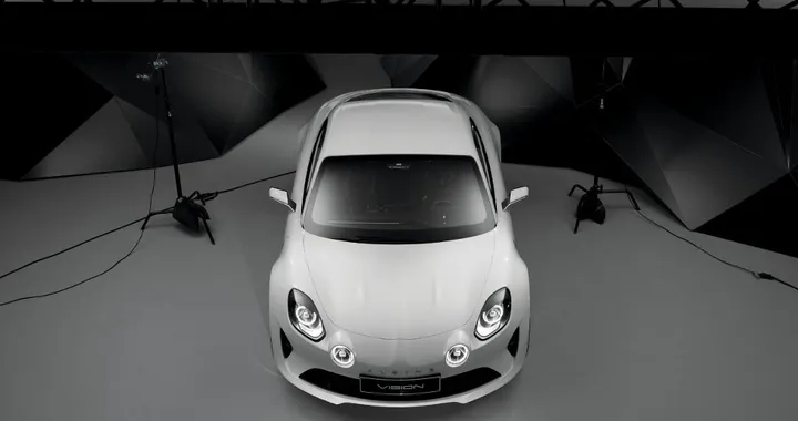 Alpine A120: arriverà nella seconda metà del 2016