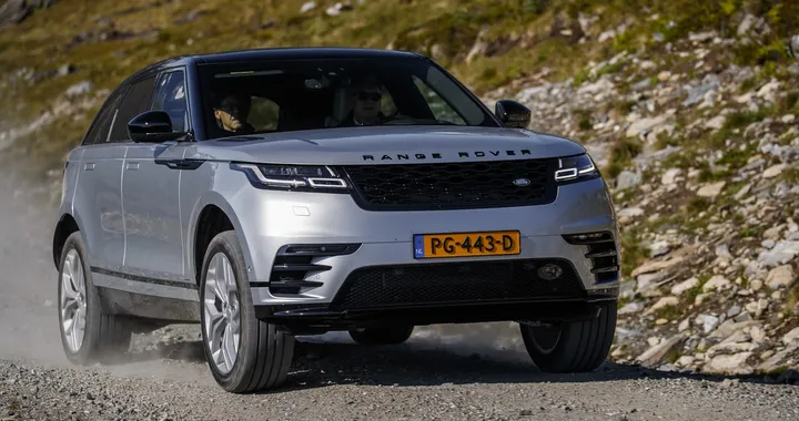 Range Rover Velar: primo contatto con il nuovo SUV premium