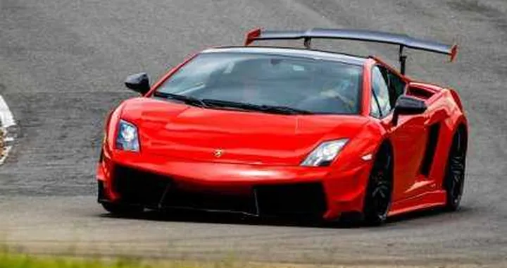 Lamborghini Gallardo STS-700 by RENM Performance