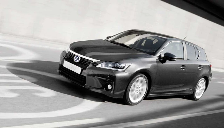Lexus CT 200h: iniziano le prevendite, da 28.500 euro
