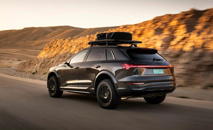 Audi Q8 E-Tron Edition Dakar