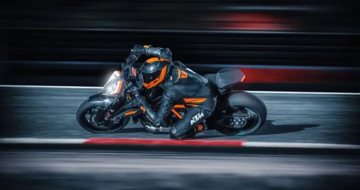 KTM 1290 Super Duke, in arrivo la versione RR?