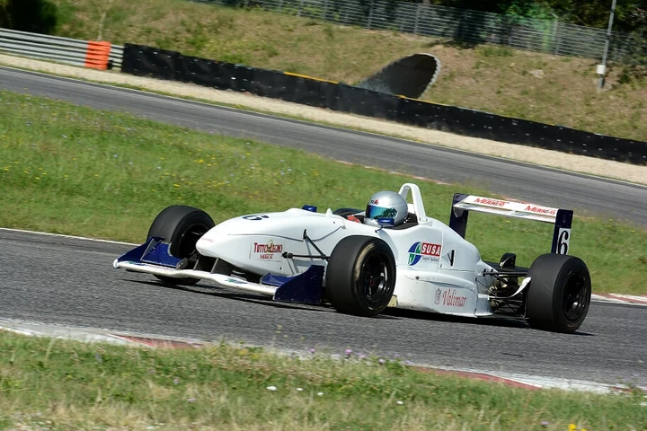 Weekend su due fronti per una Bellspeed a cinque punte