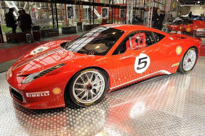 Motor Show 2010: Ferrari 458 Challenge