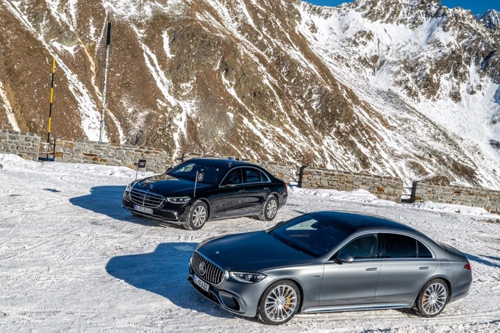 802 CV di furia e blindatura inespugnabile: le due facce della nuova Mercedes Classe S