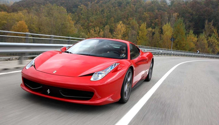 Ferrari nuova? Sette anni di assistenza gratis