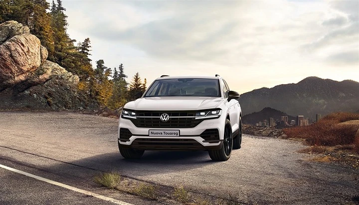 Volkswagen Touareg Black Style: dotazione e prezzi