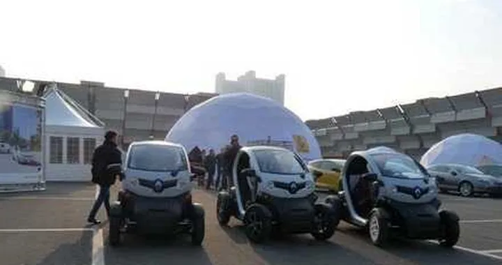 Renault Twizy: primo contatto su strada
