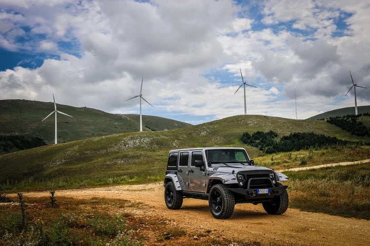 Jeep Wrangler Unlimited MILITEM JIII: la prova su strada e in off-road