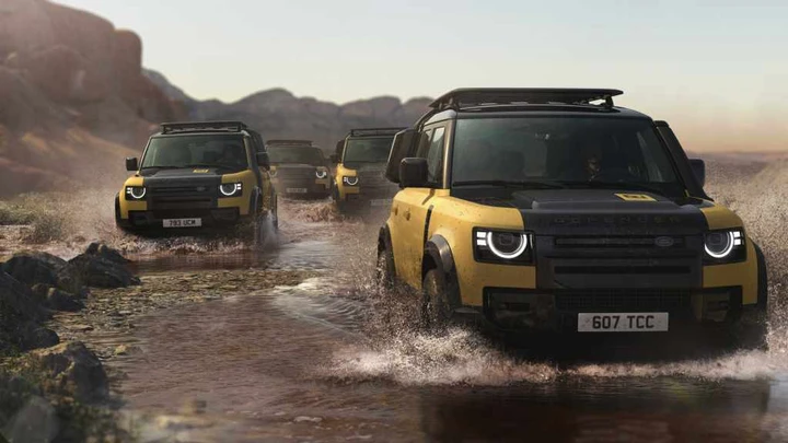 Land Rover Defender Trophy Edition, omaggio al Camel Trophy