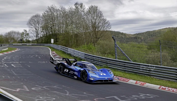 Volkswagen ID.R: alla caccia del record al Nurburgring