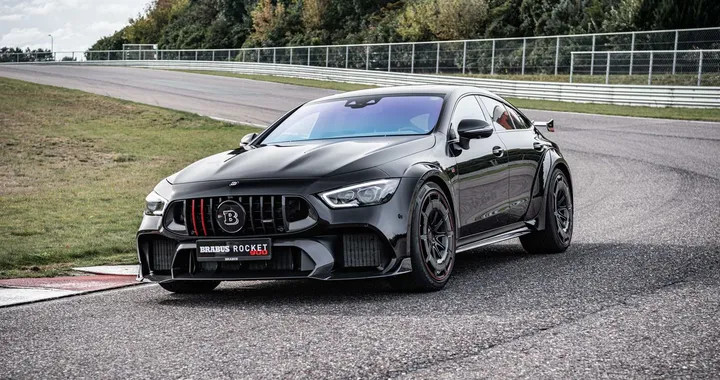 Brabus Rocket 900 “One of Ten”: tuning da 900 CV