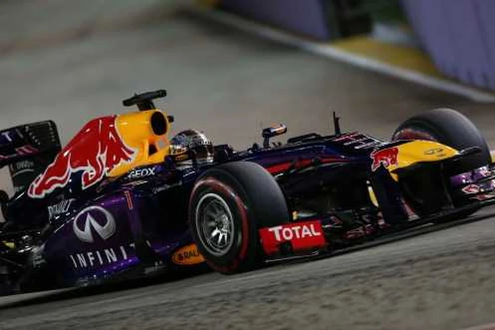 GP Singapore: Vettel inarrivabile, Alonso secondo