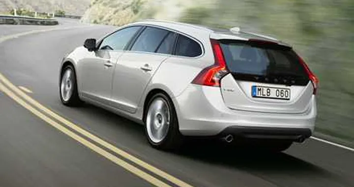 Volvo V60 Plug-in Hybrid, pronta per Ginevra
