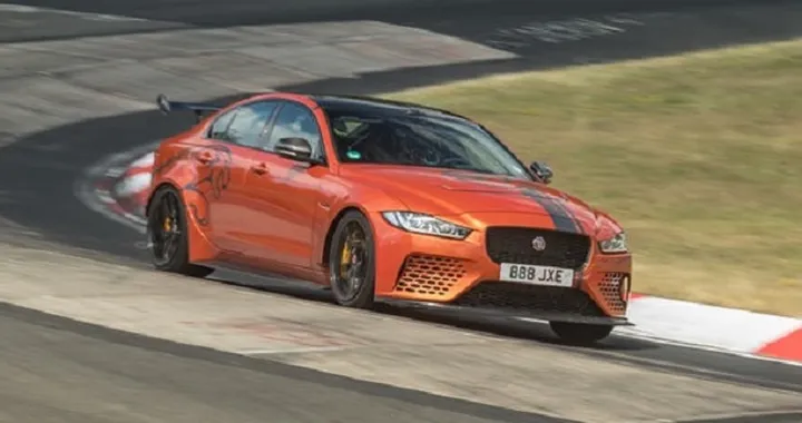 Jaguar XE SV Project 8: nuovo record al Nurburgring