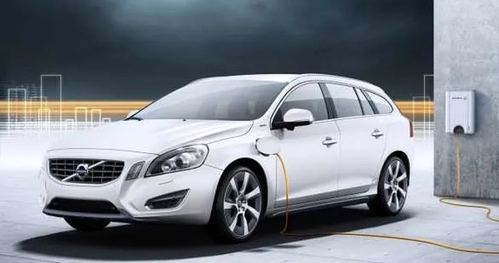 Volvo V60 ibrida plug-in: arriva nel 2012