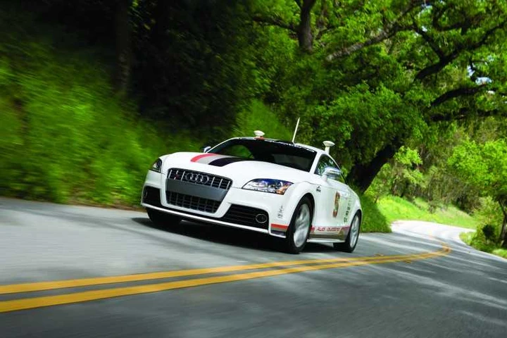 Audi TTS senza pilota: un successo la Pikes Peak!
