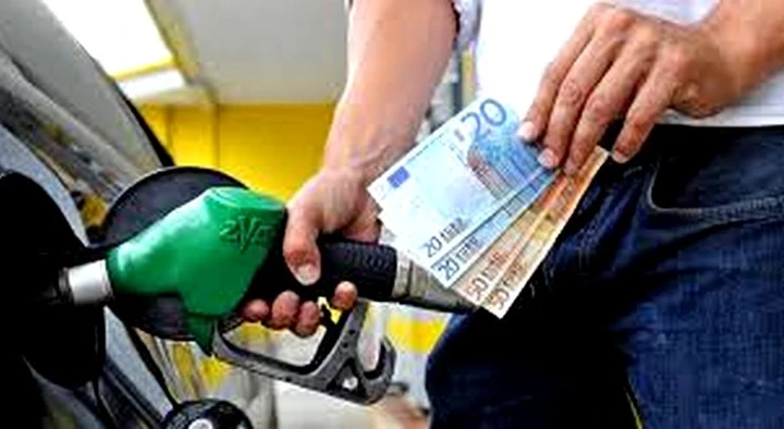 Prezzo benzina in calo nonostante i mercati internazionali