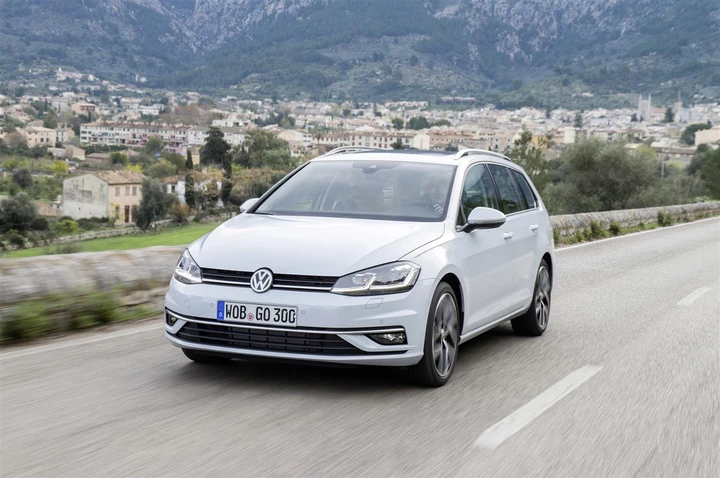 Volkswagen Golf Variant MY 2017: immagini ufficiali