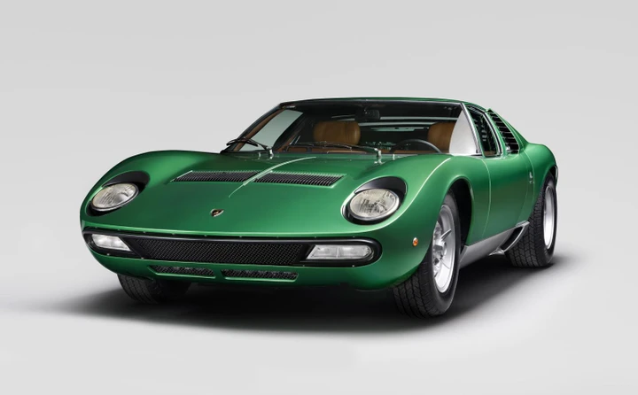 Lamborghini restaura una Miura del 1971