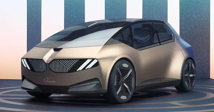 BMW prepara la i1 elettrica: sarà piccola ma a trazione posteriore