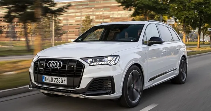 Audi Q7 TFSI e quattro: il nuovo SUV ibrido plug-in è pronto al debutto