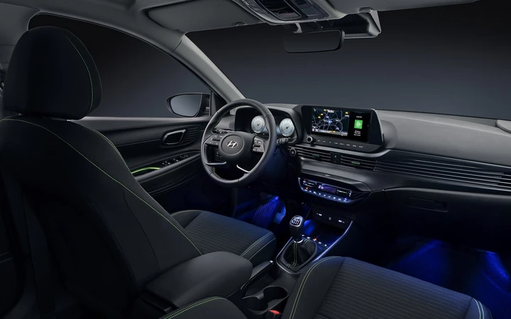 Nuova Hyundai i20: immagini ufficiali degli interni
