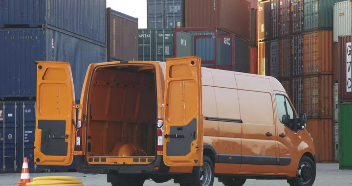 Renault rinnova il van Master