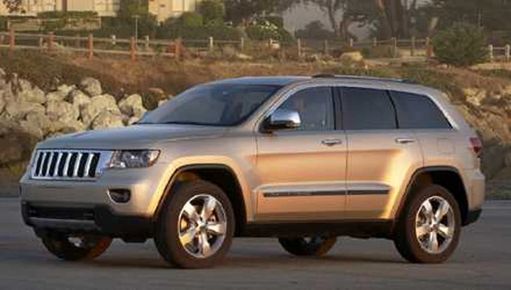 Jeep Grand Cherokee 2011: slitta il debutto